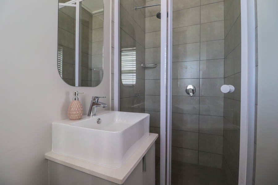 To Let 2 Bedroom Property for Rent in Langeberg Heights Western Cape